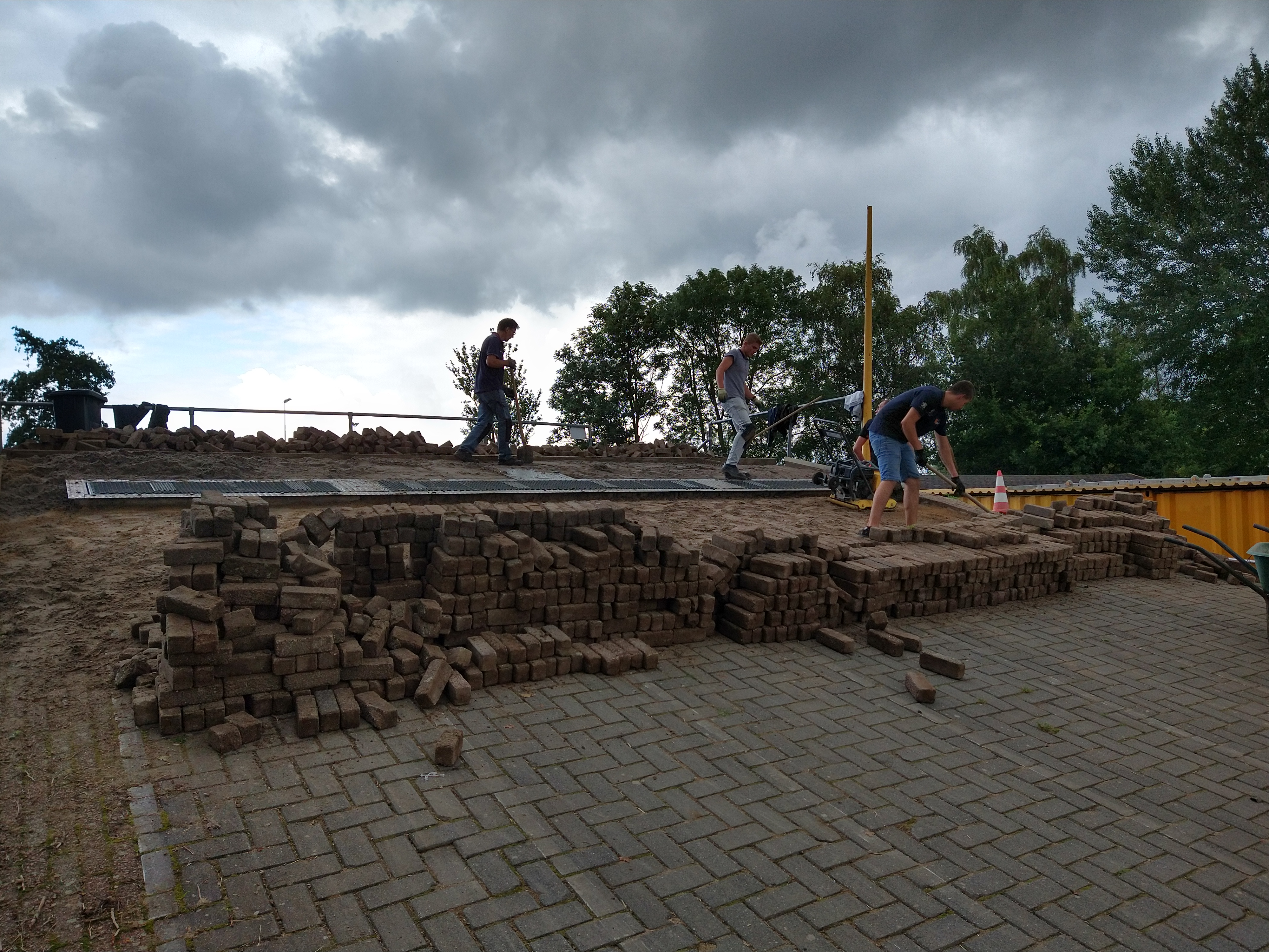 Startheuvel opnieuw bestraten